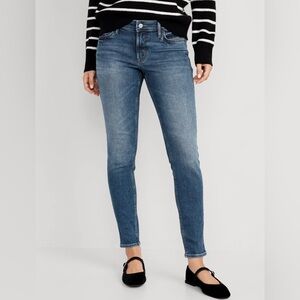 Old Navy Women’s Mid-Rise Rockstar Super Skinny Medium Wash Blue Jeans Size 8P